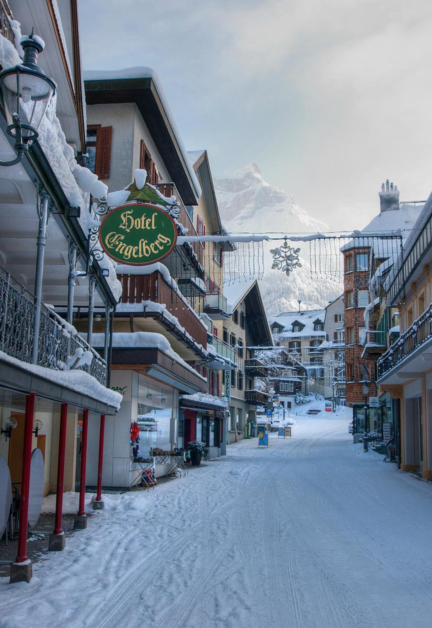 Hostel Engelberg "Mein Trail Hostel" Bagian luar foto